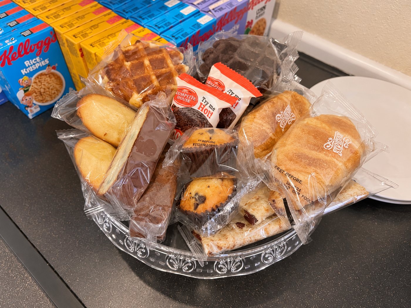 Continental breakfast in the dining room